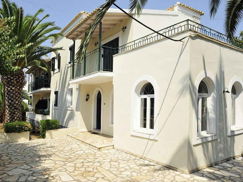 Balaris Apartments Касиопи Екстериор снимка